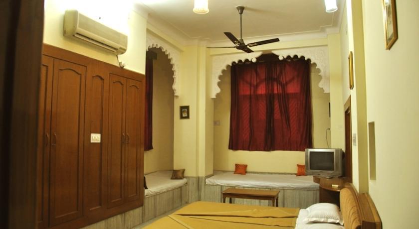 Hotel Kiran Palace Udaipur Zimmer foto